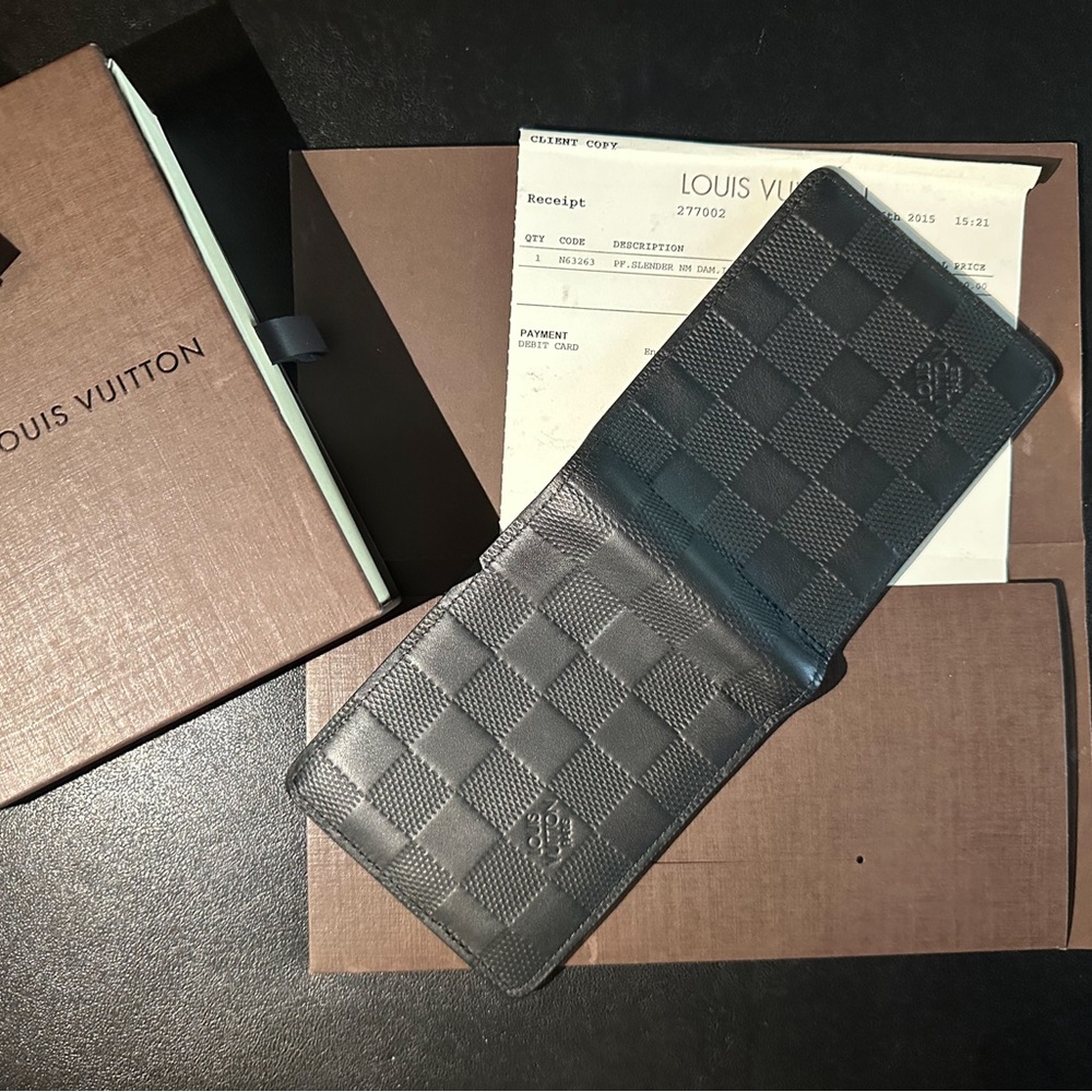 Louis Vuitton Gray Checkered Card Holder